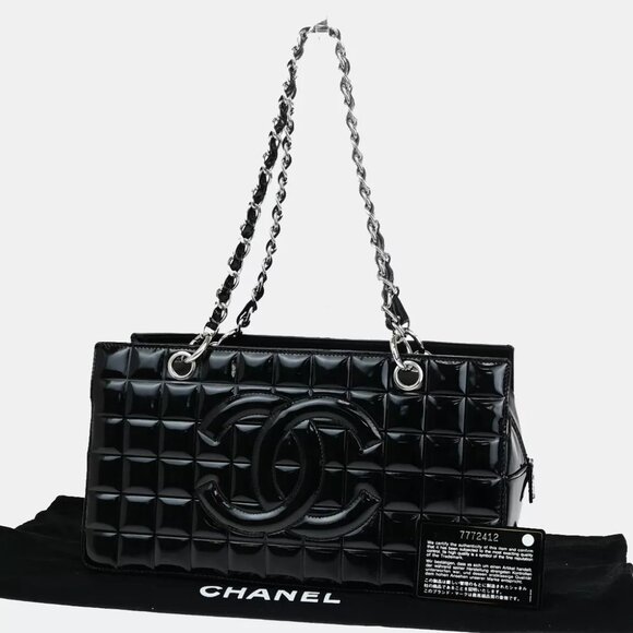 CHANEL CC Logo Chocolate Bar Chain Shoulder Bag Patent Leather BK SHW 46RK003